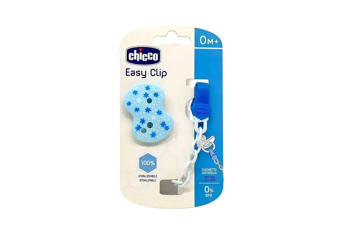 CHICCO EASY CLIP WITH CHAIN LIGHT FOR PACIFIER BLUE 0 MONTHS PLUS 1 PCS - Life Care Apotek