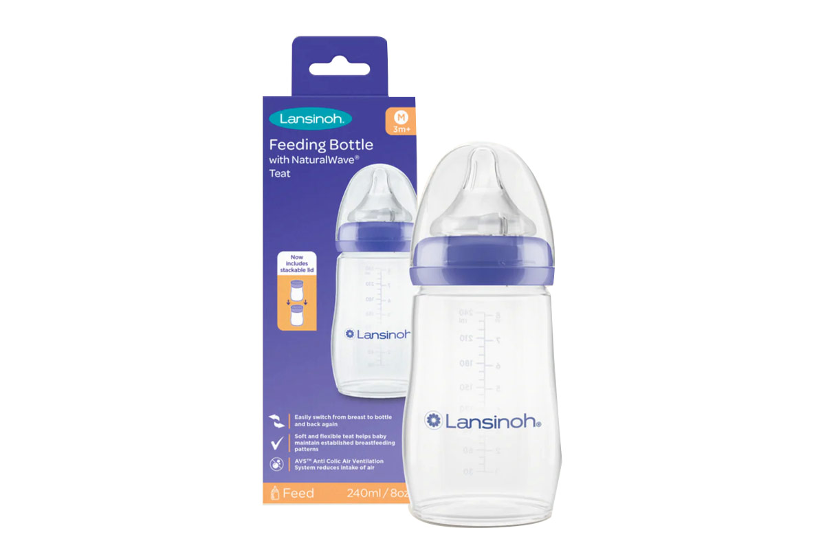 LANSINOH PLASTIC FEEDING BOTTLE WITH NATURALWAVE TEAT FROM 3 MONTHS 240 ML - Life Care Apotek