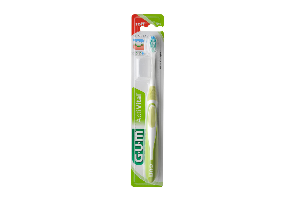 GUM ACTIVITAL ULTRA COMPACT SOFT TOOTHBRUSH COLOR GREEN 585 - Life Care Apotek