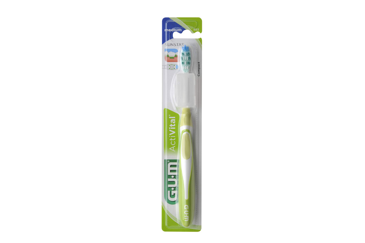 GUM ACTIVITAL MEDIUM COMPACT TOOTHBRUSH COLOR GREEN 583 - Life Care Apotek